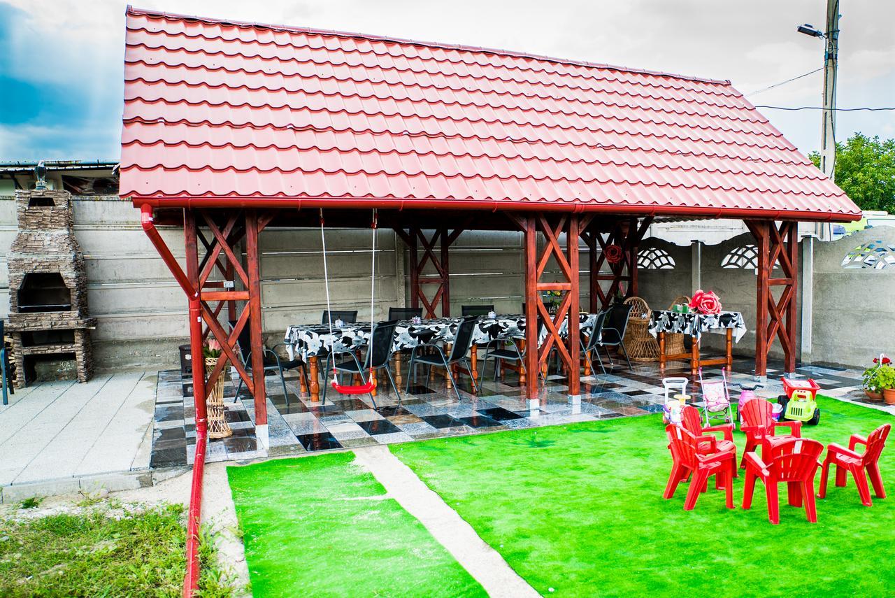 Pensiunea Georgibel เดวา ภายนอก รูปภาพ